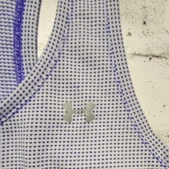 UNDER Armour Racerback Tank Top - Picture 2 of 5
